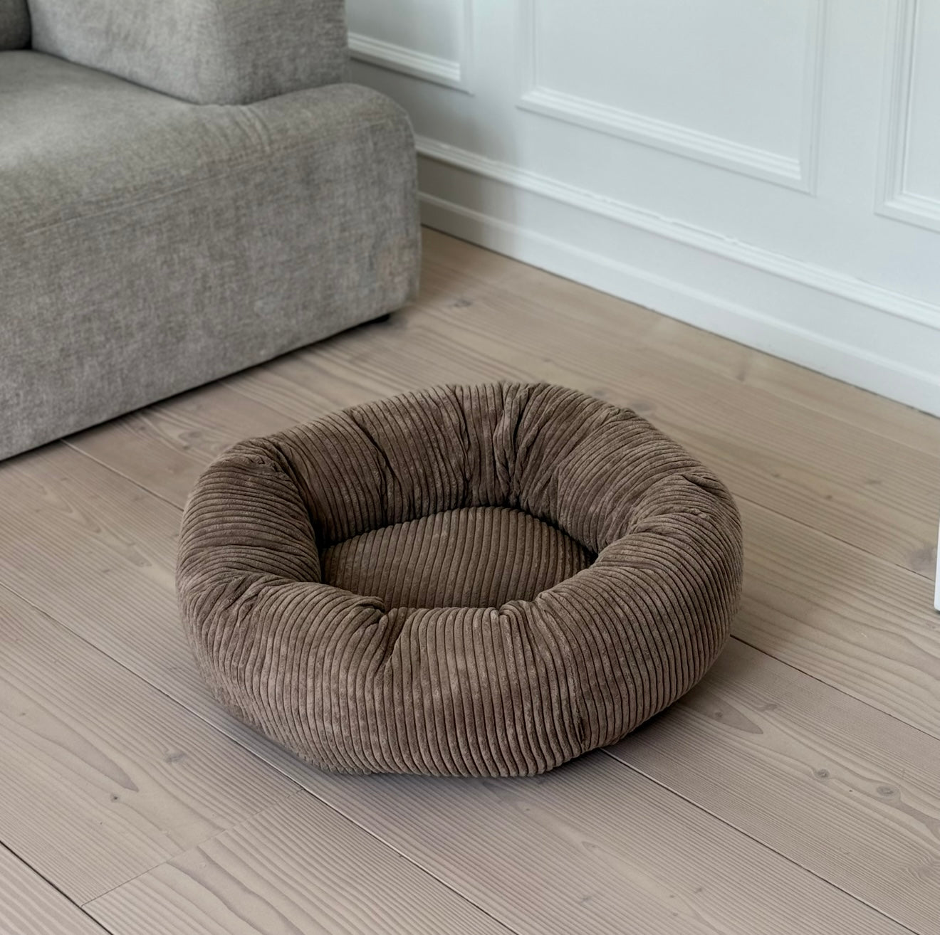 Elva Kurv Lys Brun   Bred Fløjl Medium 65